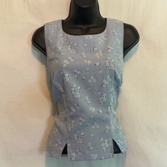 H-42 DBY Vintage Blue & White Floral Sleeveless‎ Blouse Size 7 - Picture 1 of 12
